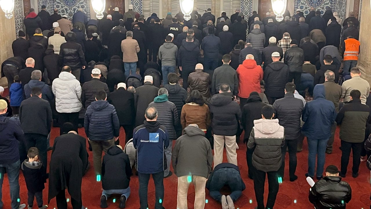 Foto - Kültür Mirası yeniden ibadete açıldı! Selimiye’de 4 yıl sonra ilk namaz