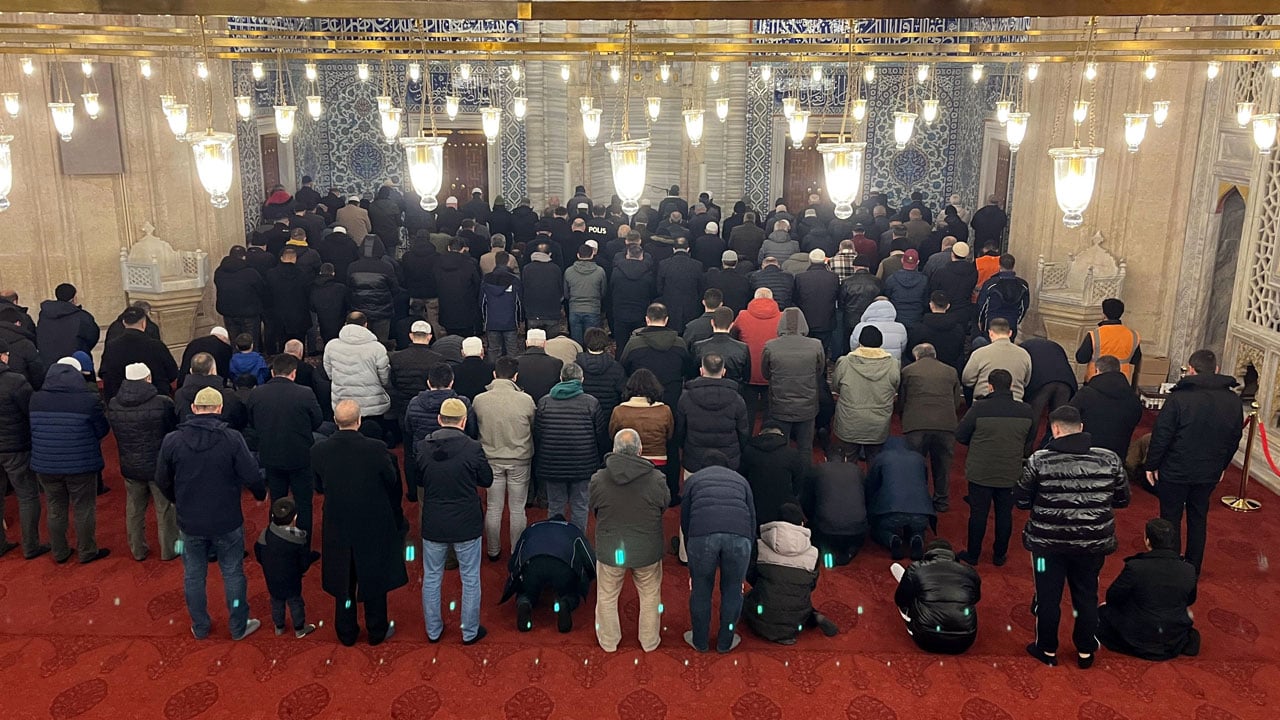Foto - Kültür Mirası yeniden ibadete açıldı! Selimiye’de 4 yıl sonra ilk namaz