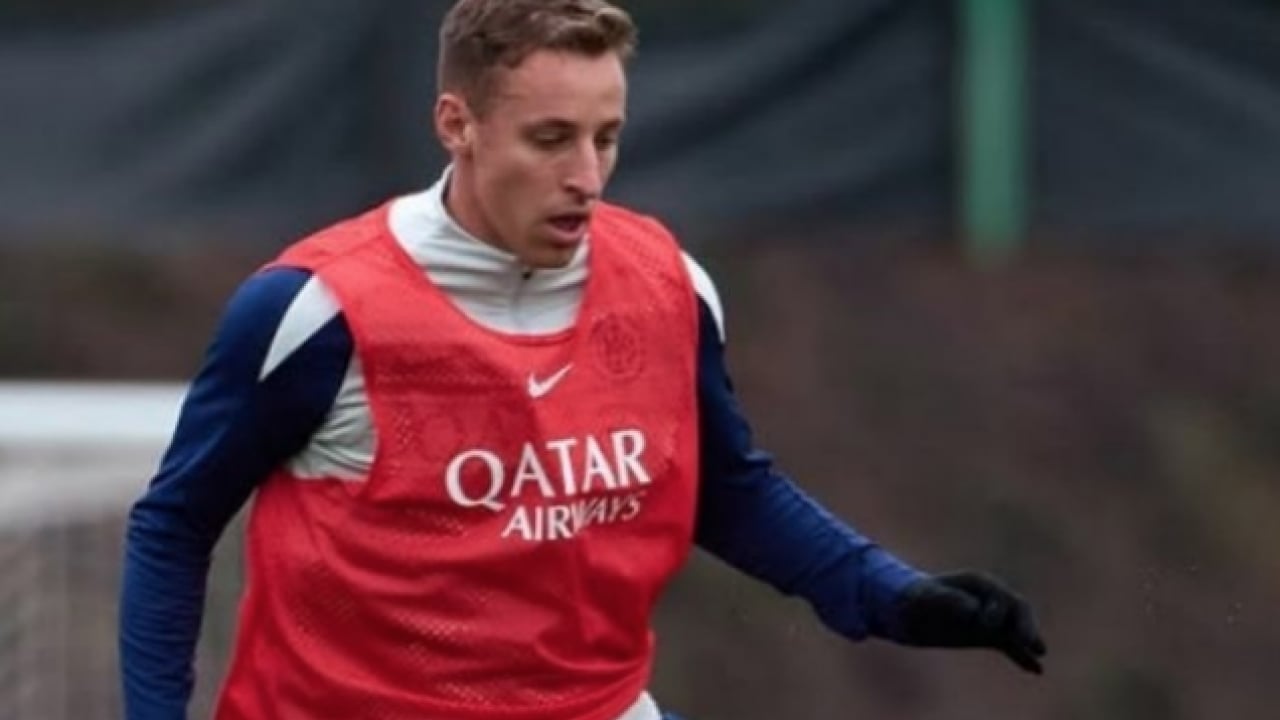 Foto - Kulüple ilişiğini feshetme eşeğine gelmişti ve.. Galatasaray'ın adını kullandı: İngiltere'ye gidiyor