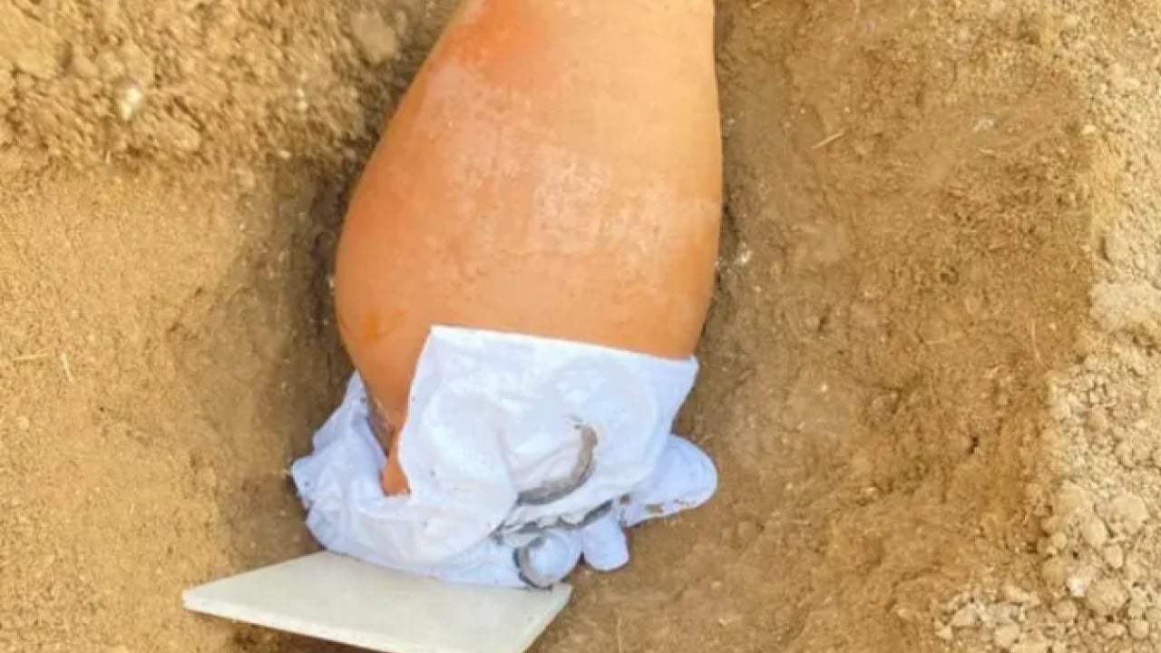 Foto - Küpü gören altın dolu zannetti: İçinden çıkan şey şaşırttı!
