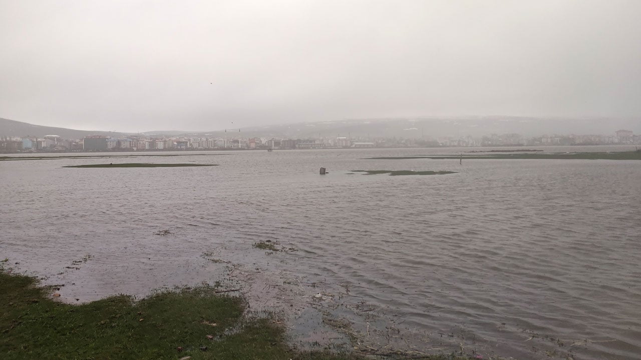 Foto - Kura Nehri taştı! Burası göl değil Ardahan Ovası