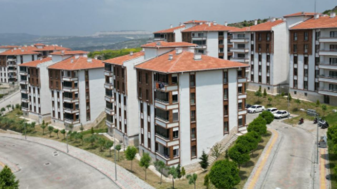Foto - 'Kurada ismi çıkmayanlar üzülmesinler' 500 bin konut fırsatı bir daha geliyor!
