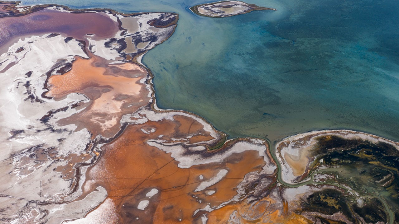 Foto - Kuraklık doğayı tabloya çevirdi! Menderesler renk cümbüşüne dönüştü