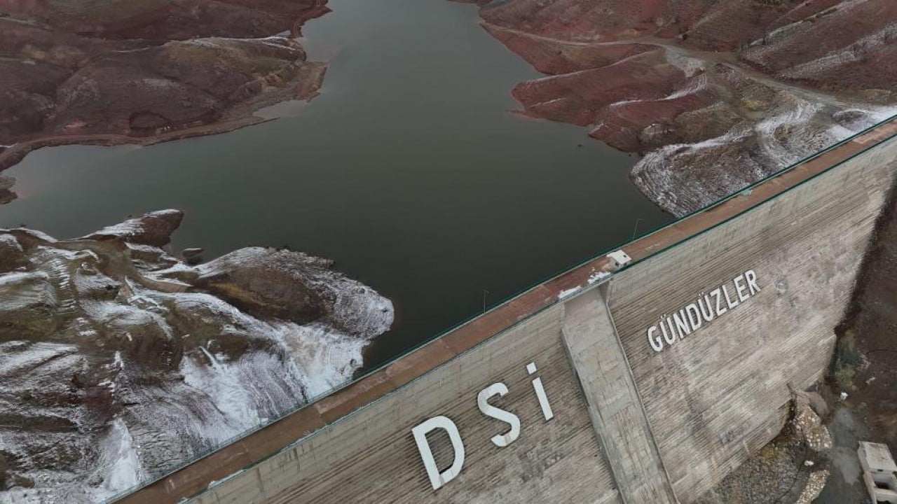 Foto - Kuraklık vurdu 3 yıllık barajda su tükendi