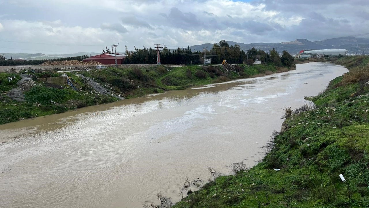Foto - Kuraklıkta can çekişmişti, yeniden hayat buldu! İşte, Asi Nehri’nde son durum