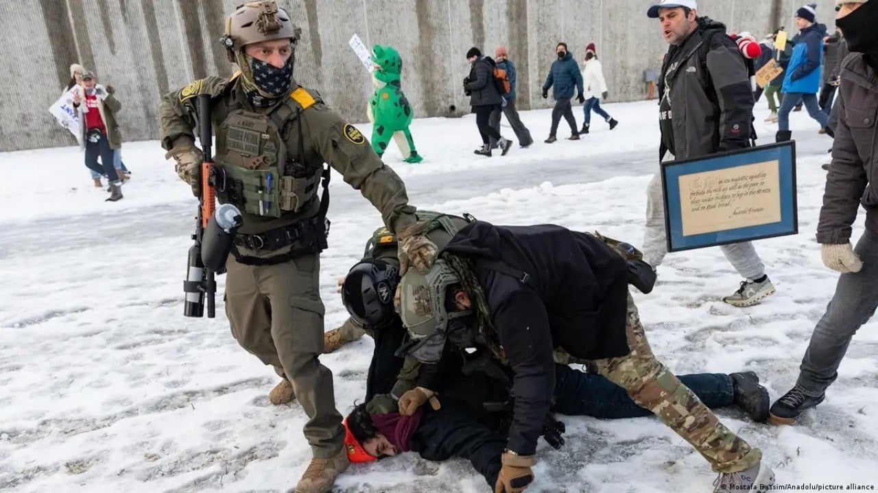 Foto - Kural yok her şey serbest! ICE’a Psikopat doldurmuşlar