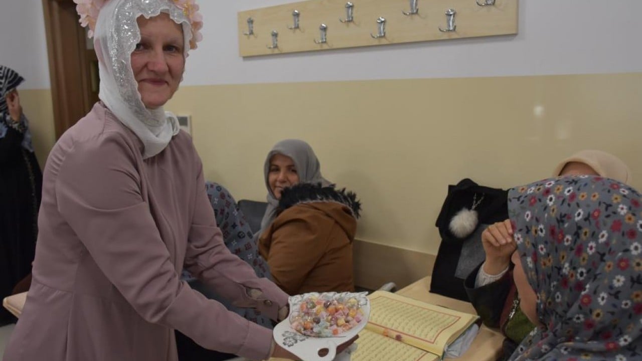 Foto - Kur'an-ı Kerim'den etkilenip Müslüman oldu