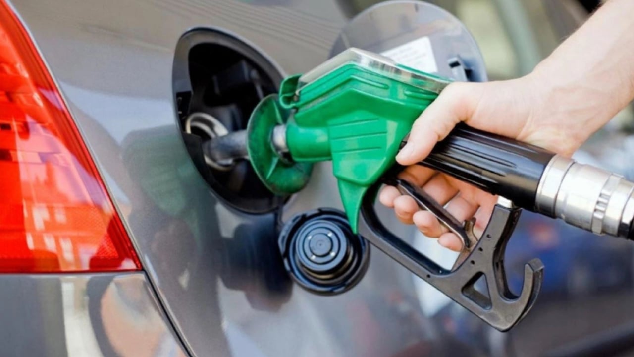 Foto - Küresel petrol baronlarının oyunları pompaya yansıyor! Motorine zam kapıda!