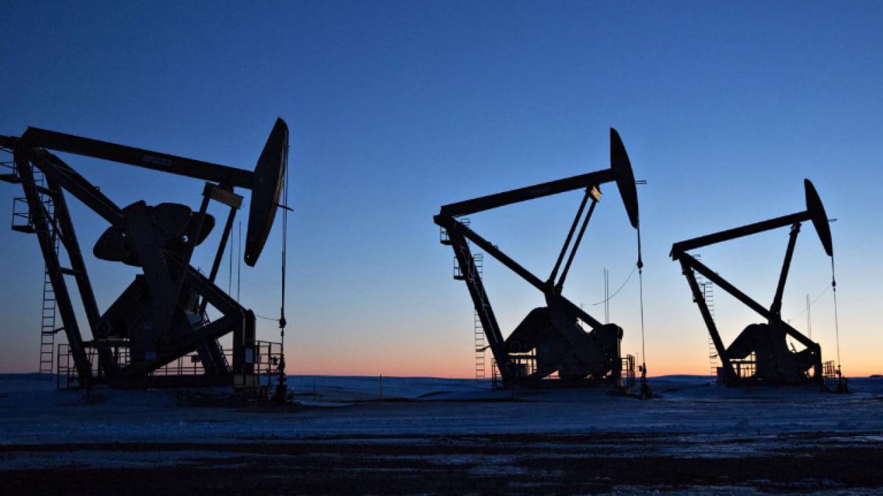 Küresel piyasalarda enerji krizi tırmanıyor: Brent petrol 106 dolar sınırını aştı!