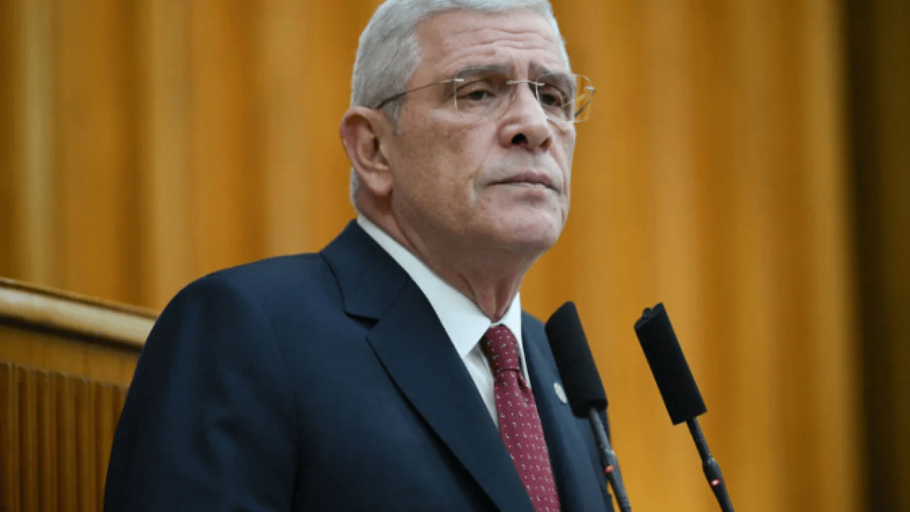 Foto - Kürsüde kükrüyordu ama şimdi ayağına gitti! Dervişoğlu ve Bahçeli arasında ilginç anlar