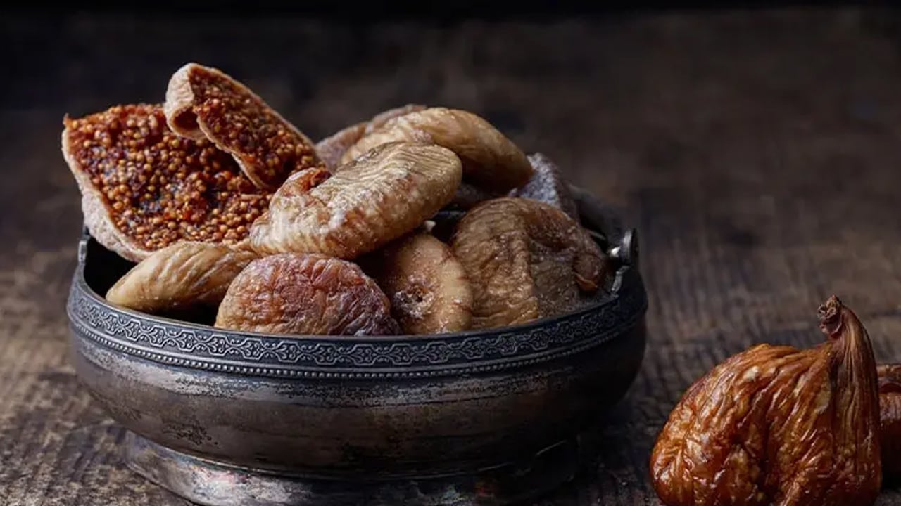 Foto - Kuru meyve 3 – 4 adet yeter: Kan depolarını fullüyor, demir temin ediyor, en etkili kuru meyve