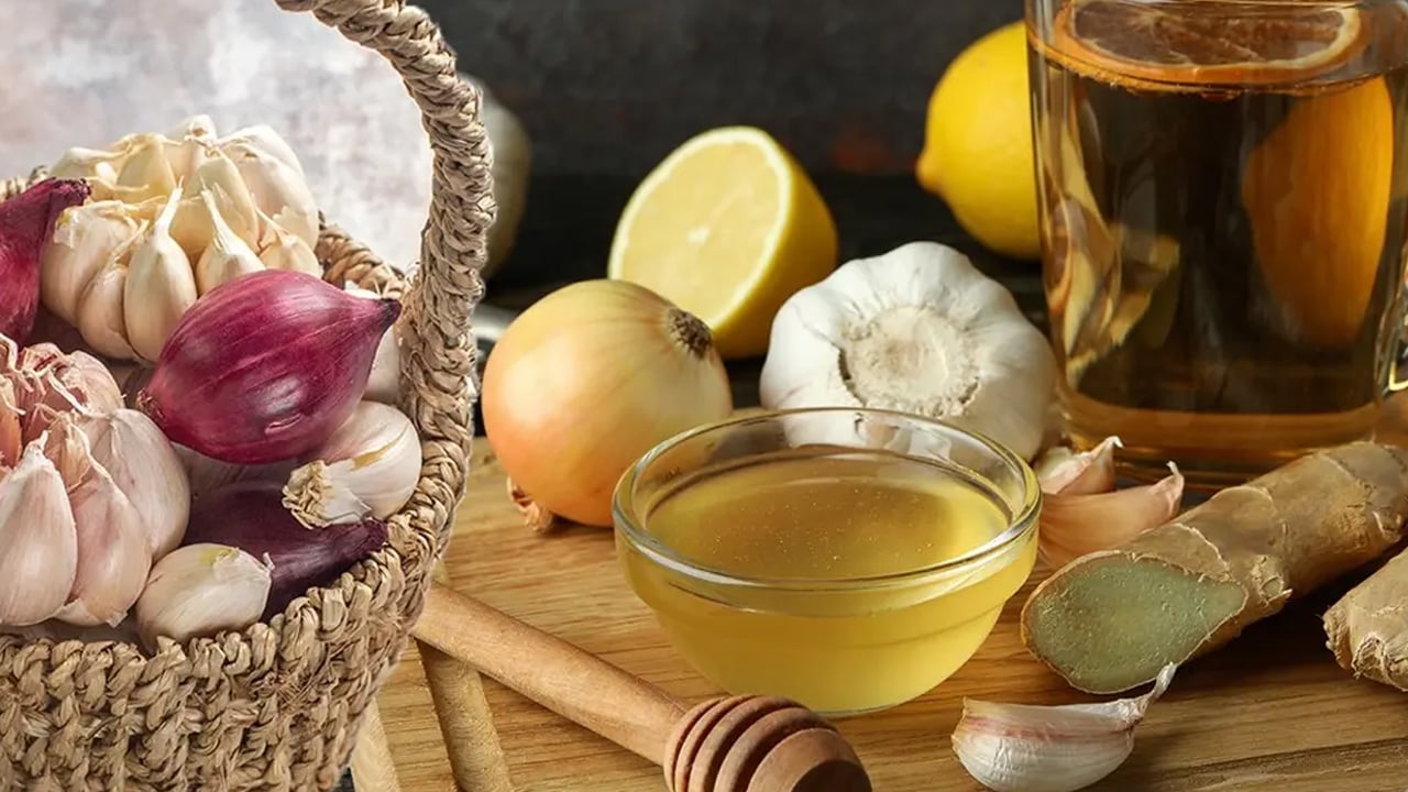 Foto - Kuru öksürüğü bıçak gibi kesiyor: Öksürük ilacı niyetiyle için soğanı bir kez de böyle deneyin