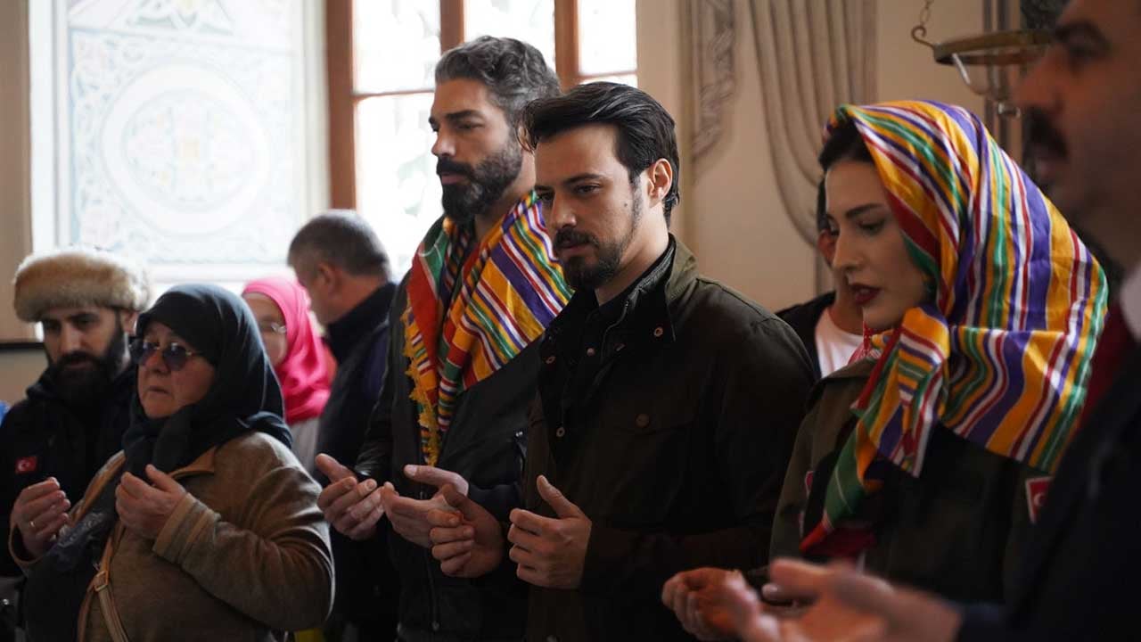 Foto - Kuruluş Orhan oyuncularını birden karşılarında gördüler! Fetih kutlamasında çifte mutluluk