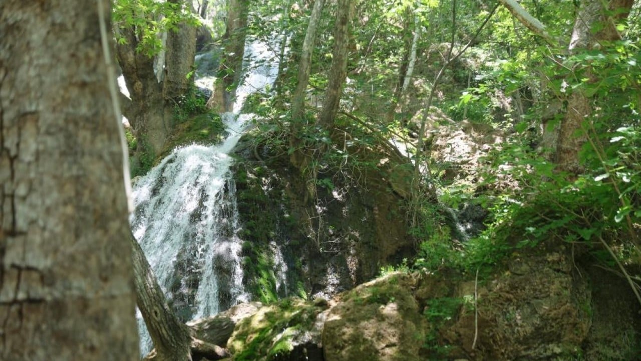 Foto - Kurumuştu, yeniden çağladı! Adanalıların imdadına Obruk Şelalesi yetişti