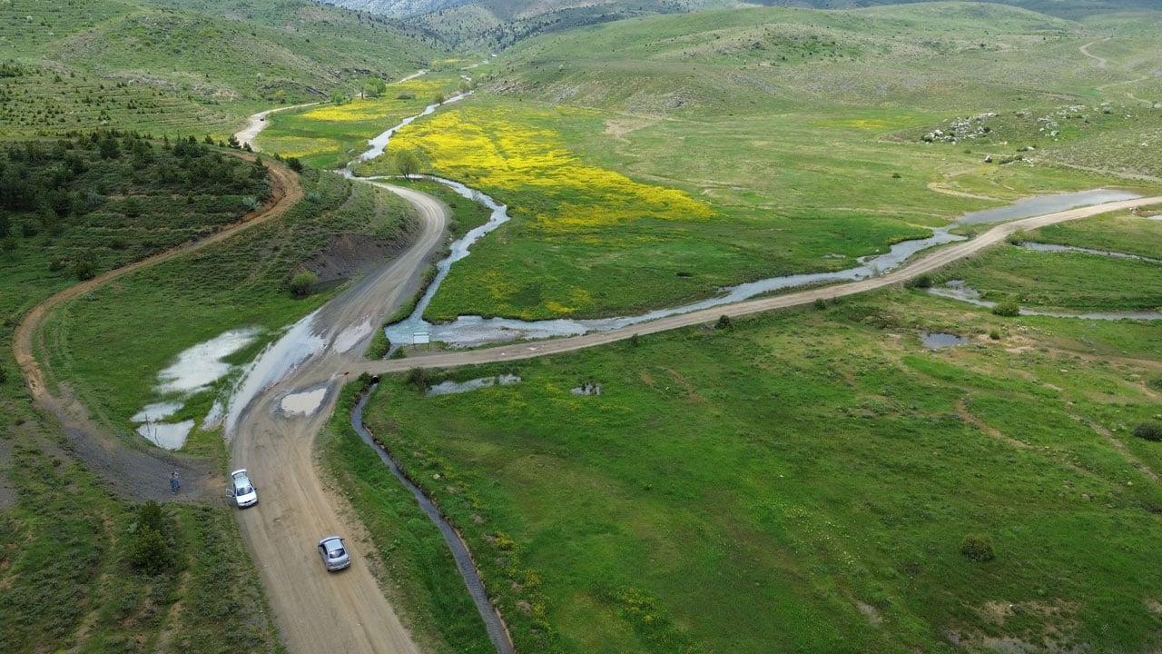 Foto - Kuruyan Sarıot Gölü eski güzelliğine kavuştu! Geçen yıl üzerinden araç geçiyordu