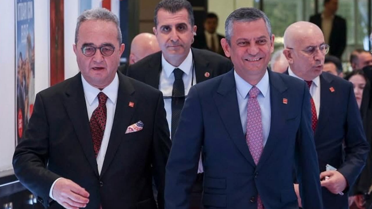 Foto - Kuşadası'nda CHP'li Bülent Tezcan hanedanlığı: Belediye değil, aile şirketi!