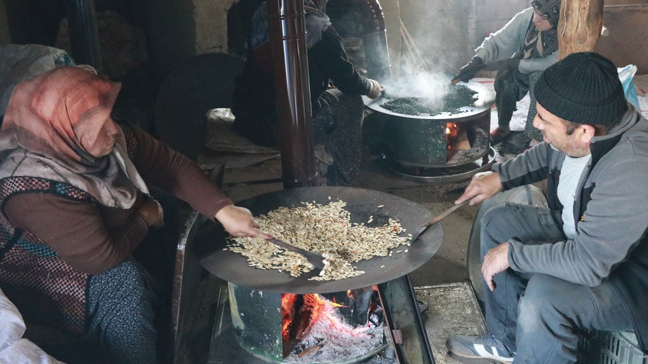 Foto - Kuşaktan kuşağa taşınıyor! Anadolu’nun asırlık şifa kaynağı