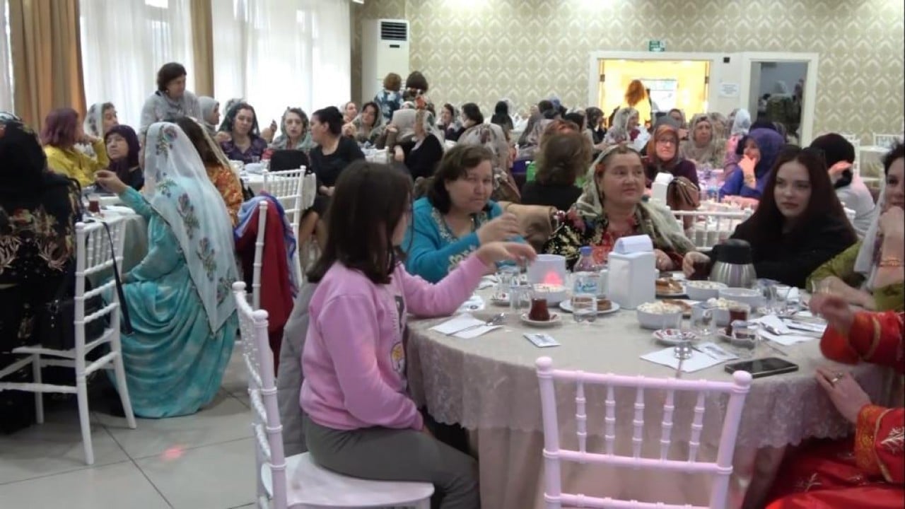 Foto - Kütahya'da geleneksel giyim kültürü yeniden canlandı Şalvarını al gel gecesi