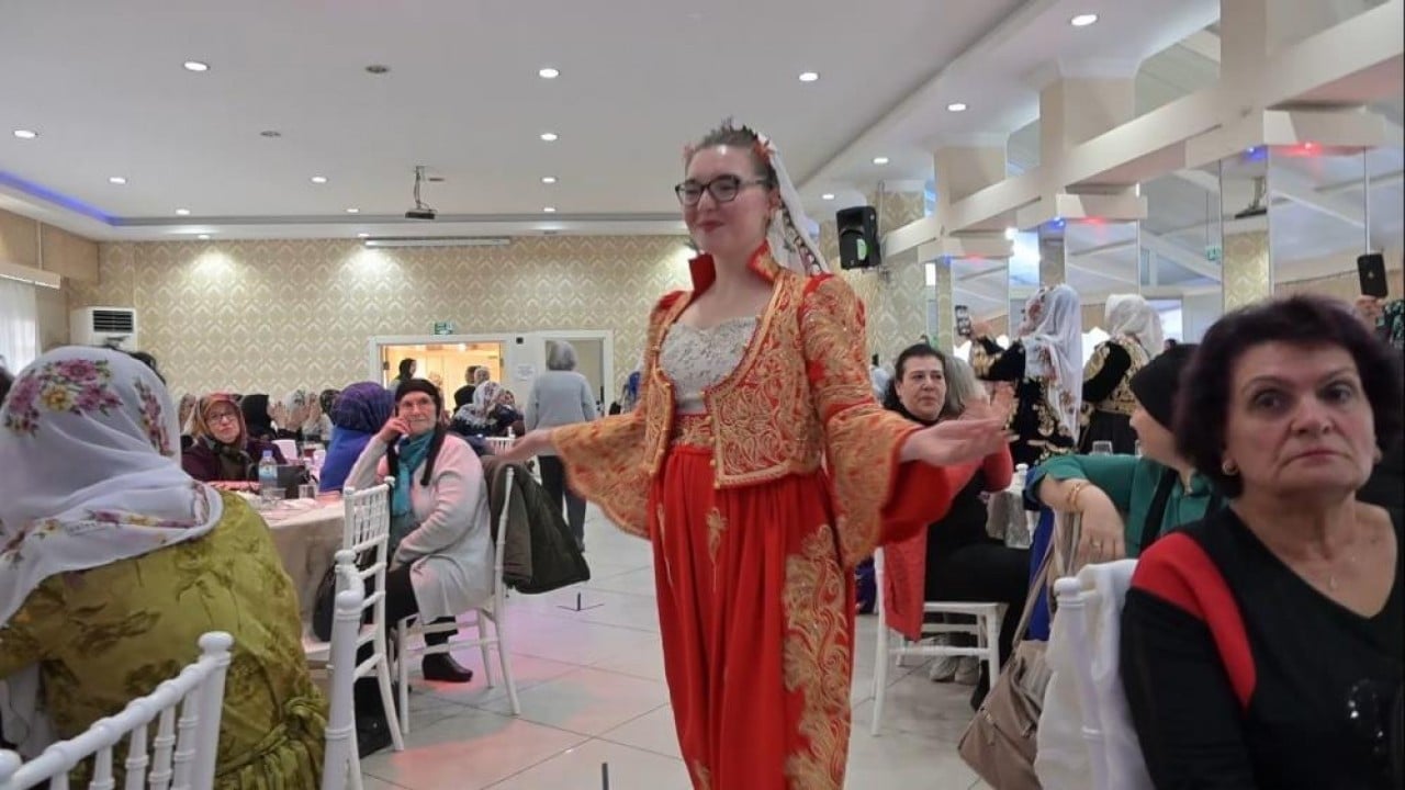 Foto - Kütahya'da geleneksel giyim kültürü yeniden canlandı Şalvarını al gel gecesi