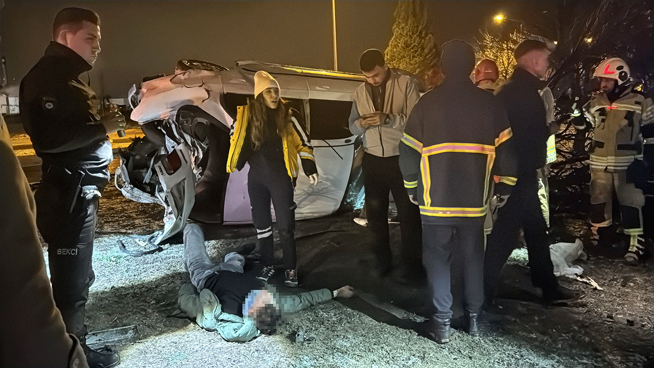 Foto - Kütahya’da korku kavşağı! Yarım saat arayla aynı noktada iki otomobil takla attı!