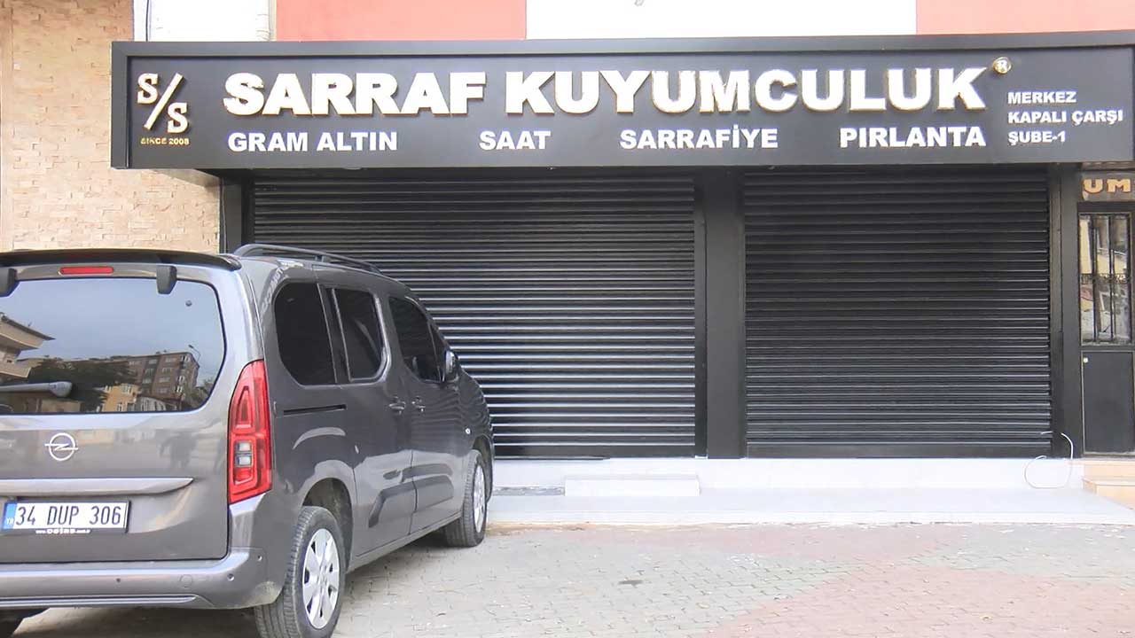 Foto - Kuyumcu topladığı altın ve paralarla ortadan kayboldu