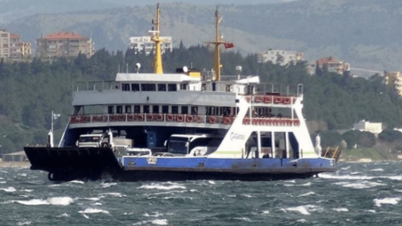 Foto - Kuzey Ege’de fırtına kabusu: Feribot seferleri iptal edildi