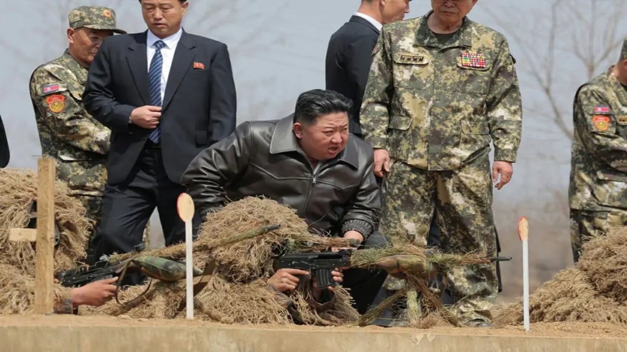 Foto - Kuzey Kore de savaşa dahil oluyor! "Onları yok etmek için tek füzemiz yeter" diyerek gözdağı verdiler