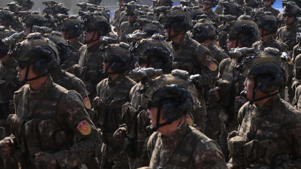 Foto - Kuzey Kore’den yeni füze gösterisi