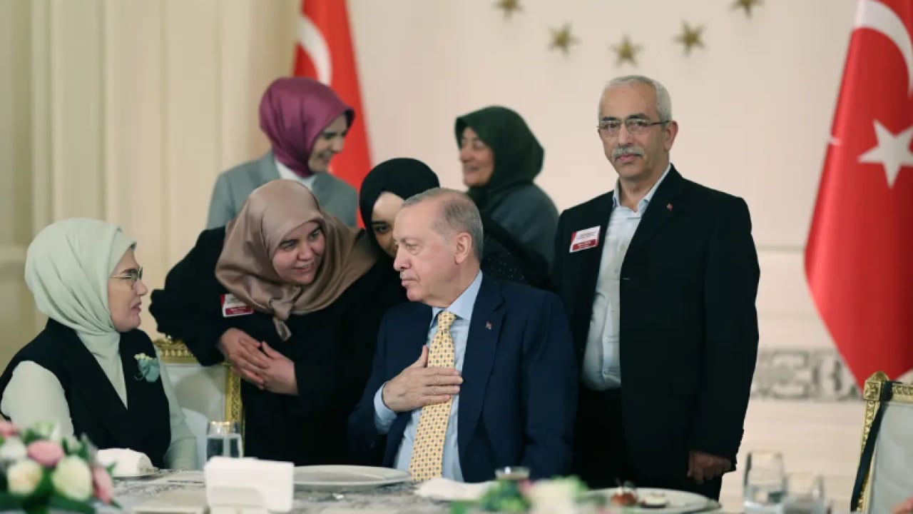 Foto - Kuzu postu giymiş sırtlan sürülerinin farkındayız! Erdoğan’dan çok önemli mesajlar