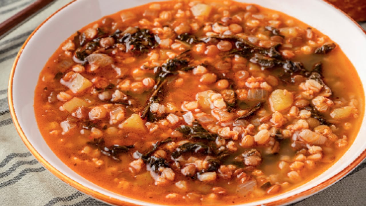 Foto - Kuzukulağıgiller familyasından: Evelik otu faydalı mı zararlı mı? Namıdiğer labada...