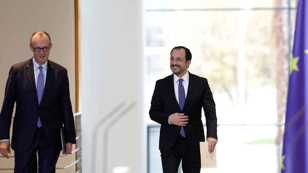 Foto - Kyriakos Pierides'ten çok sert tepki: Türkiye'ye karşı ikiyüzlü davranıyorsun