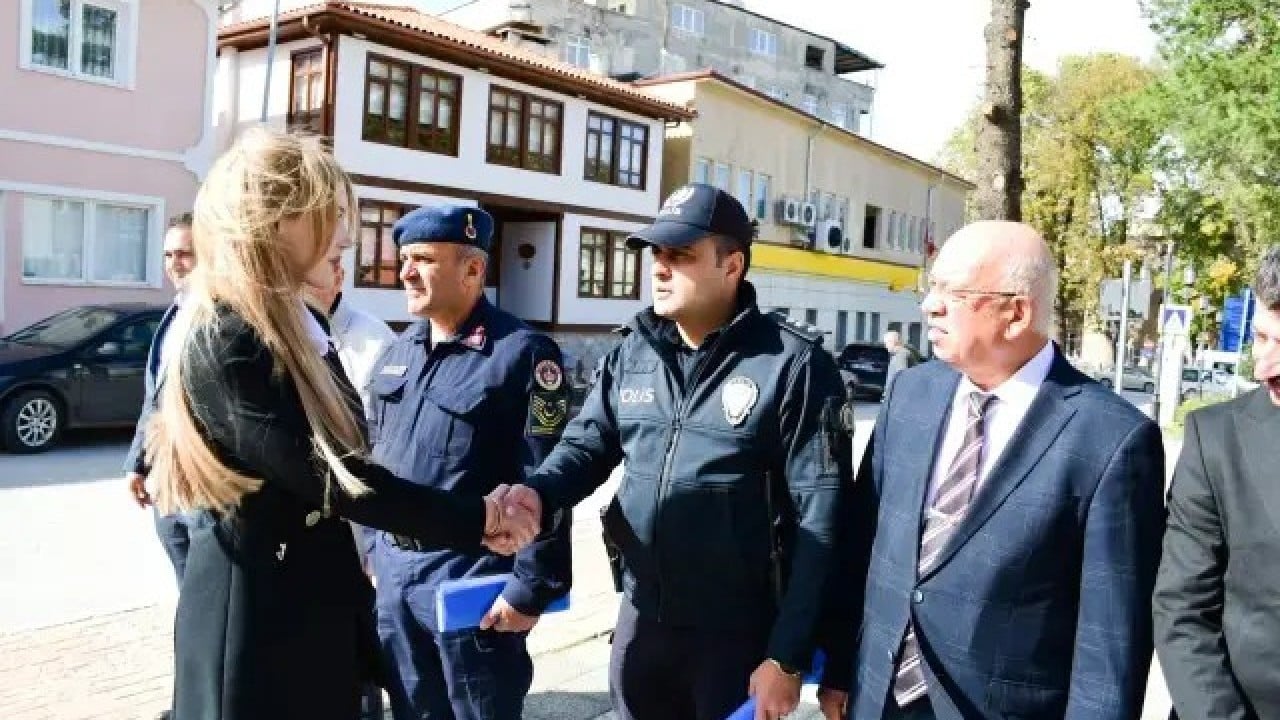 Foto - Ladik Kaymakam Tuğçe Orhan'ı herkes AK Partili sanmıştı! O paylaşımıyla rengini belli etti