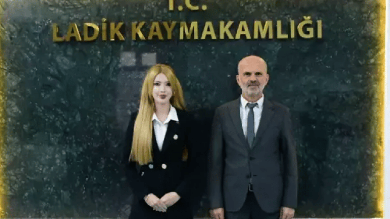 Foto - Ladik Kaymakam Tuğçe Orhan'ı herkes AK Partili sanmıştı! O paylaşımıyla rengini belli etti