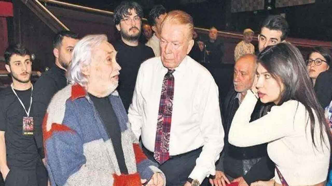 Foto - Laikçi Müjdat Gezen köşeye sıkıştı! Maskesi inince aklına sigorta geldi