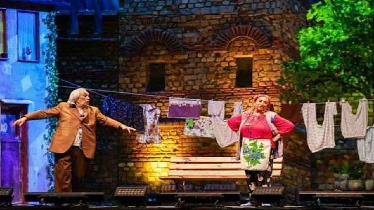 Foto - Laikçi Müjdat Gezen köşeye sıkıştı! Maskesi inince aklına sigorta geldi