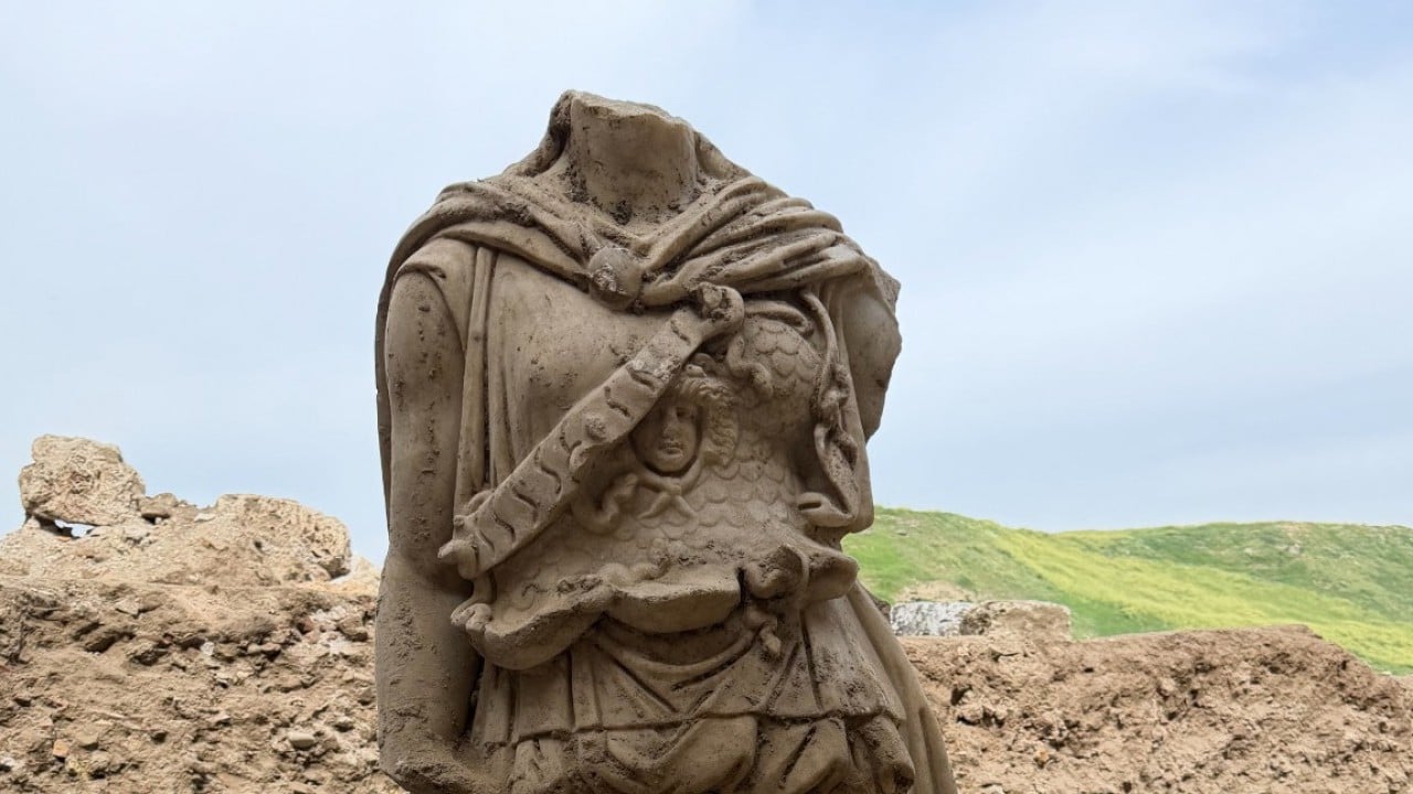 Foto - Laodikeia'da tarihî keşif! Bakan Ersoy duyurdu: Geleceğe miras vizyonumuzla korumaya devam ediyoruz...
