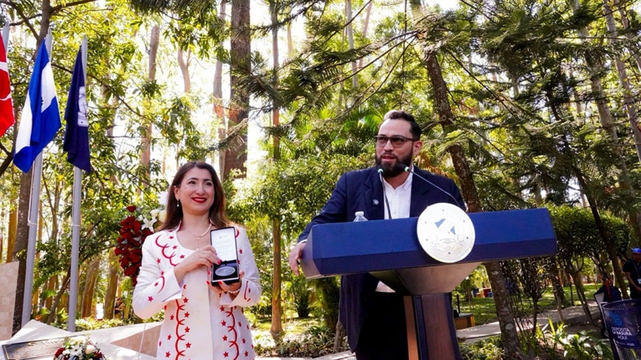 Foto - Latin Amerika’da Türkiye Parkı açıldı TİKA'dan El Salvador'a Millet Bahçesi