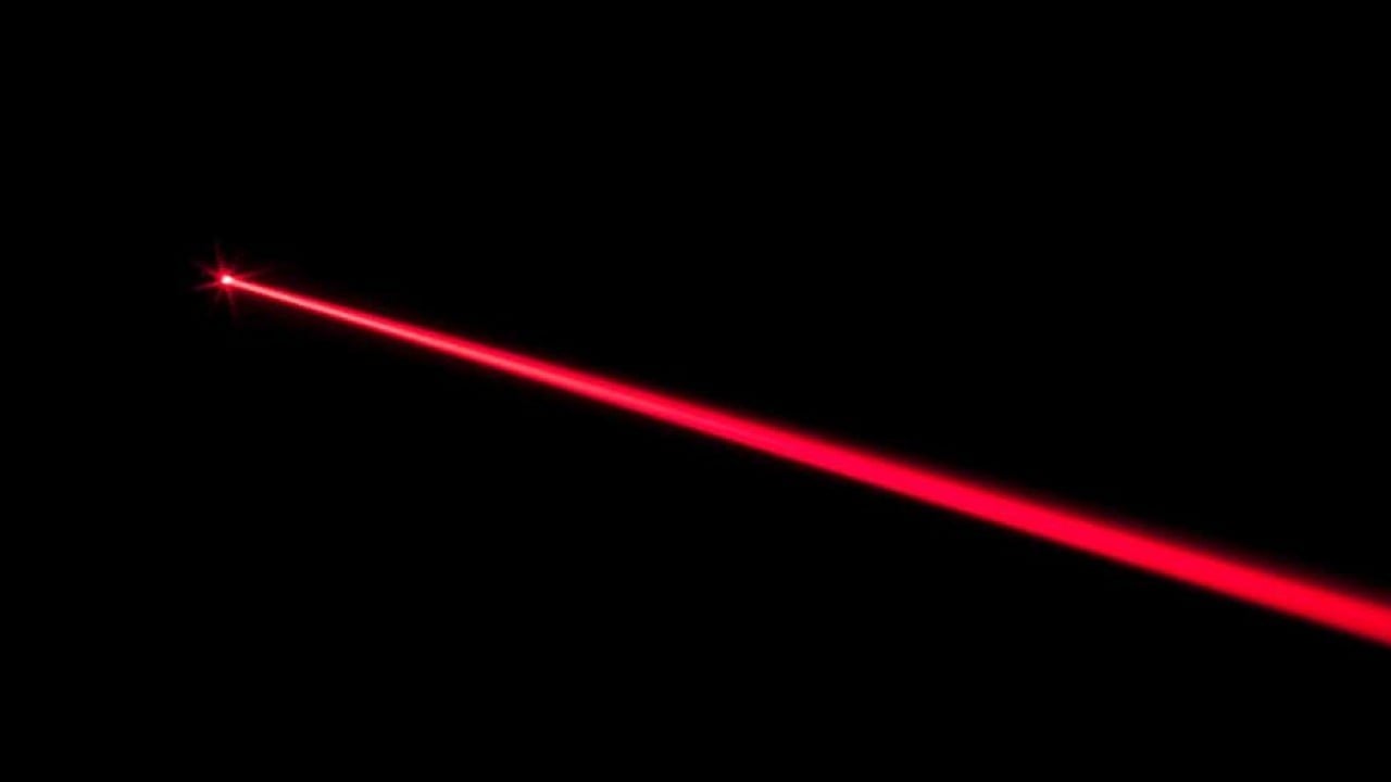 Foto - Lazer silahı aktif edildi: Formula 1 arabalarının neredeyse iki katı hızında uçan İHA'lar cayır cayır yakıldı