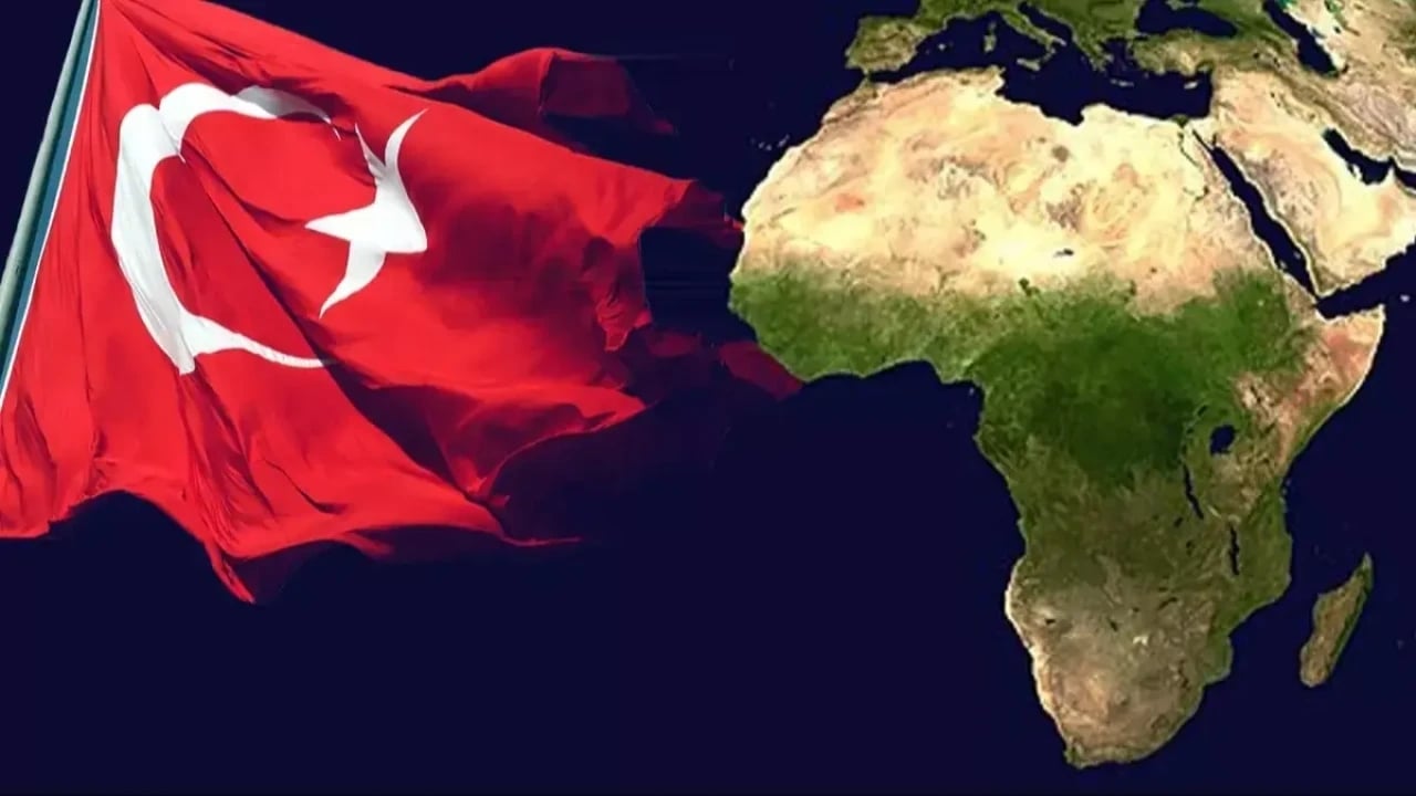 Foto - Le Monde manşetten duyurdu, Fransa şaşkın! Rusya ve Batı çökerken Türkler o bölgeyi zangır zangır sallıyor