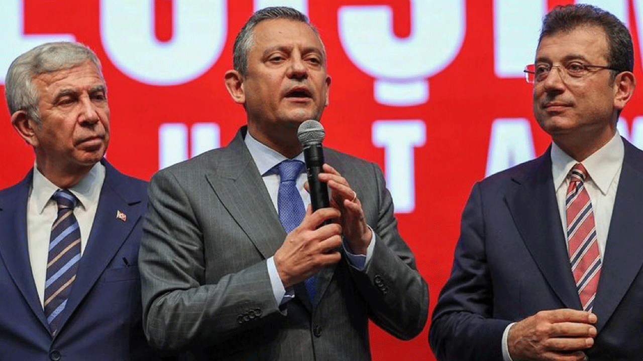 Foto - Levent Gültekin: Medya namusunu Nevşin'le kaybetmedi!