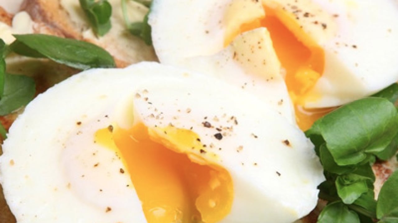 Foto - Lezzetiyle meşhur... Sahurda tok tutan yumurtalı tarif: Çılbır! Şef Hatice Akman'dan sahur menüsü