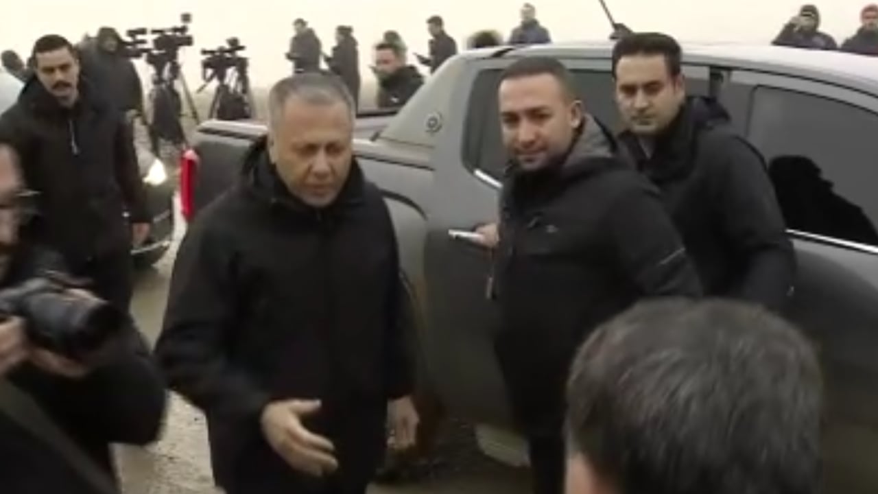 Foto - Libya’yı yasa boğan jette kurtulan olmadı! Şafak vakti uçak enkazında hummalı çalışma: Güvenlik önlemleri artırıldı