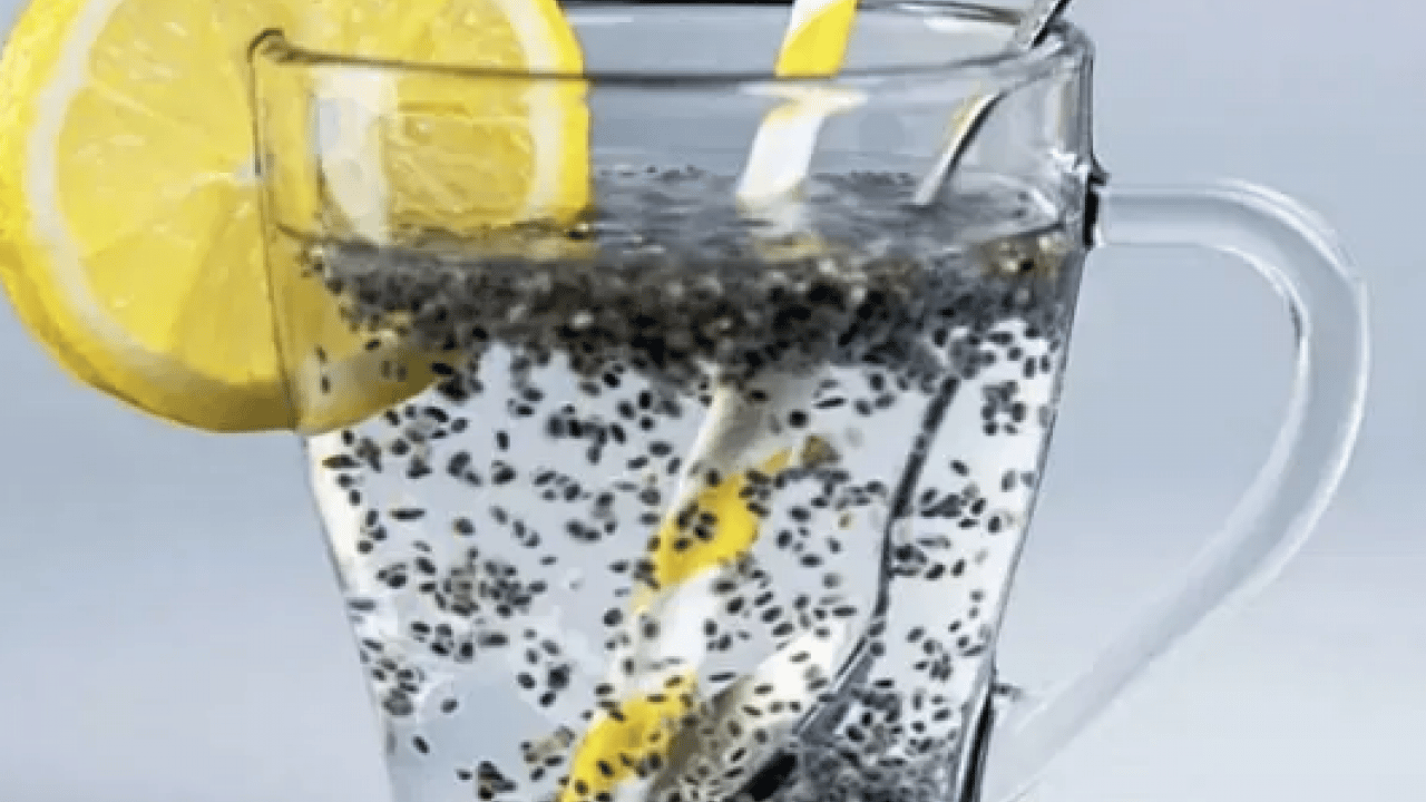 Foto - Limonlu chia içeceği bakın nasıl! Bağırsakları motor gibi çalıştırıyor: Önce bunu alıp, yapın vücut böyle değişiyor! O içecek