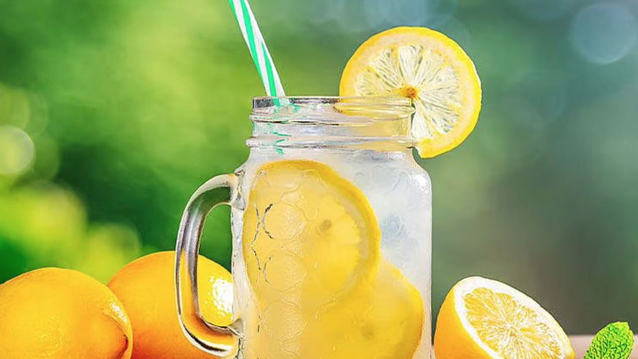 Limonlu su ile güne başlarsanız... Zayıflatma efsanesi mi gerçek mi?