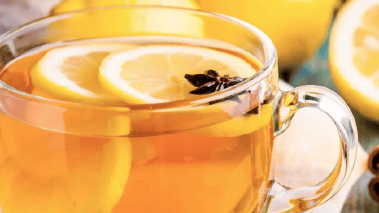 Foto - Limonlu suya 1 çay kaşığı ekleyin: Yağları mıknatıs gibi çekip yok ediyor!