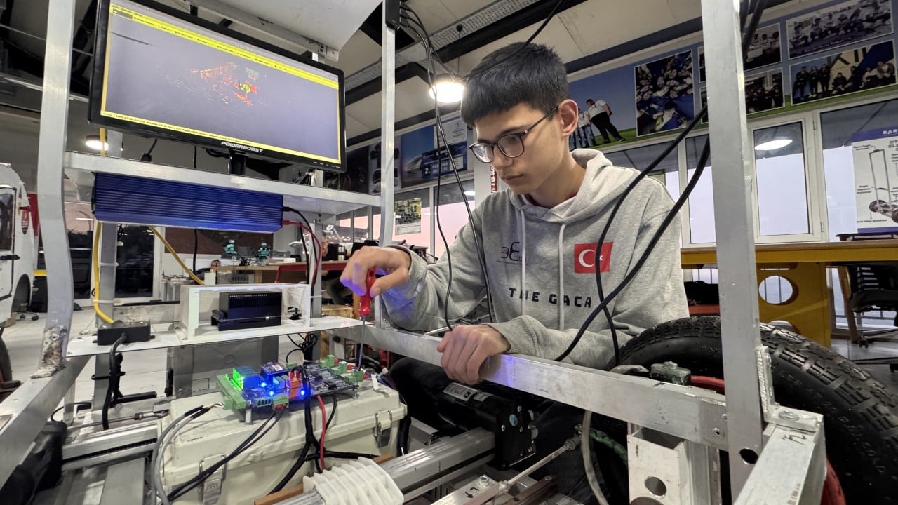 Foto - Lise öğrencilerinden otonom araçlar için müthiş sistem: Helal olsun size!