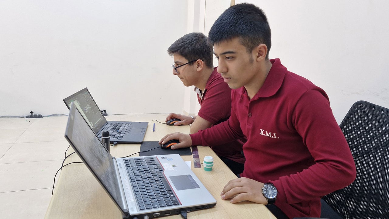 Foto - Lise öğrencilerinden üretim atağı! 3D yazıcıyla para kazanıyorlar