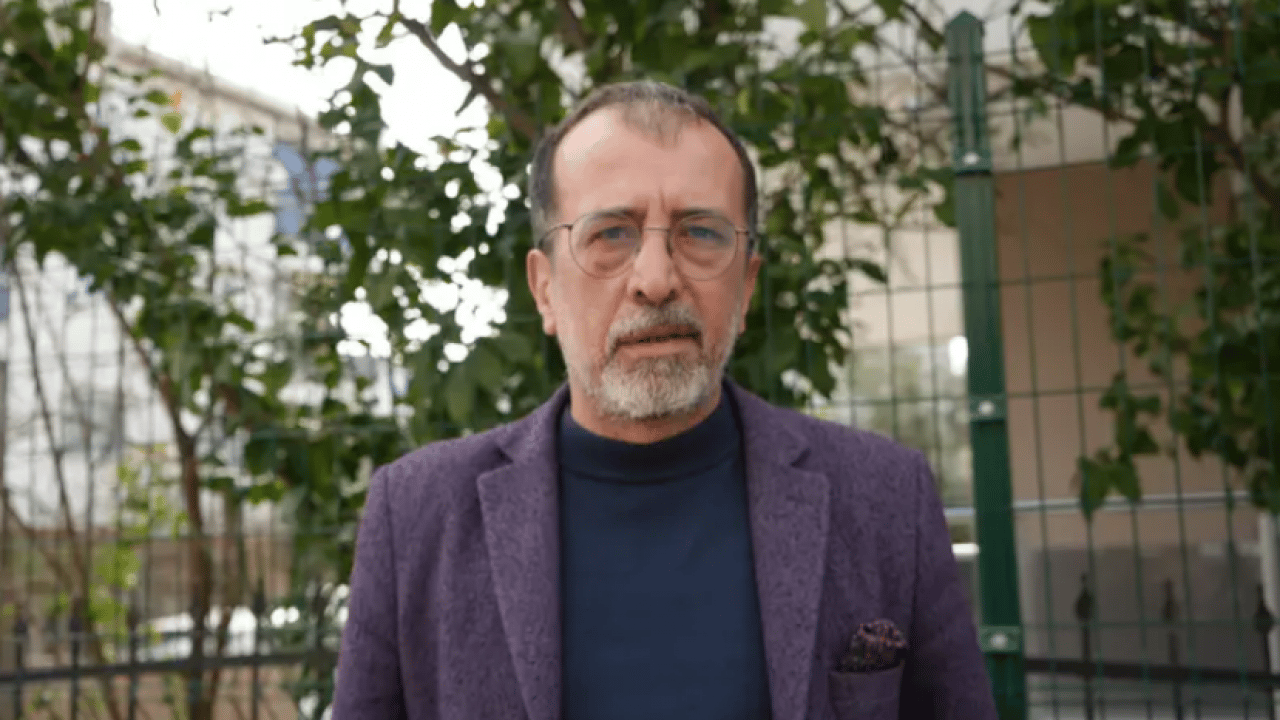 Foto - Lisede akran zorbalığı! Sırasına oturan arkadaşının çenesini kırdı