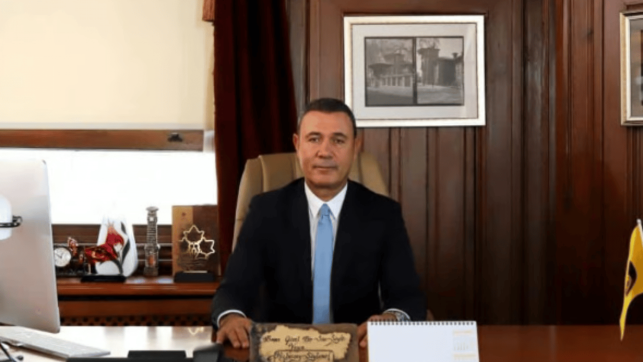 Foto - Lisede taciz skandalı: Müdür görevden uzaklaştırıldı