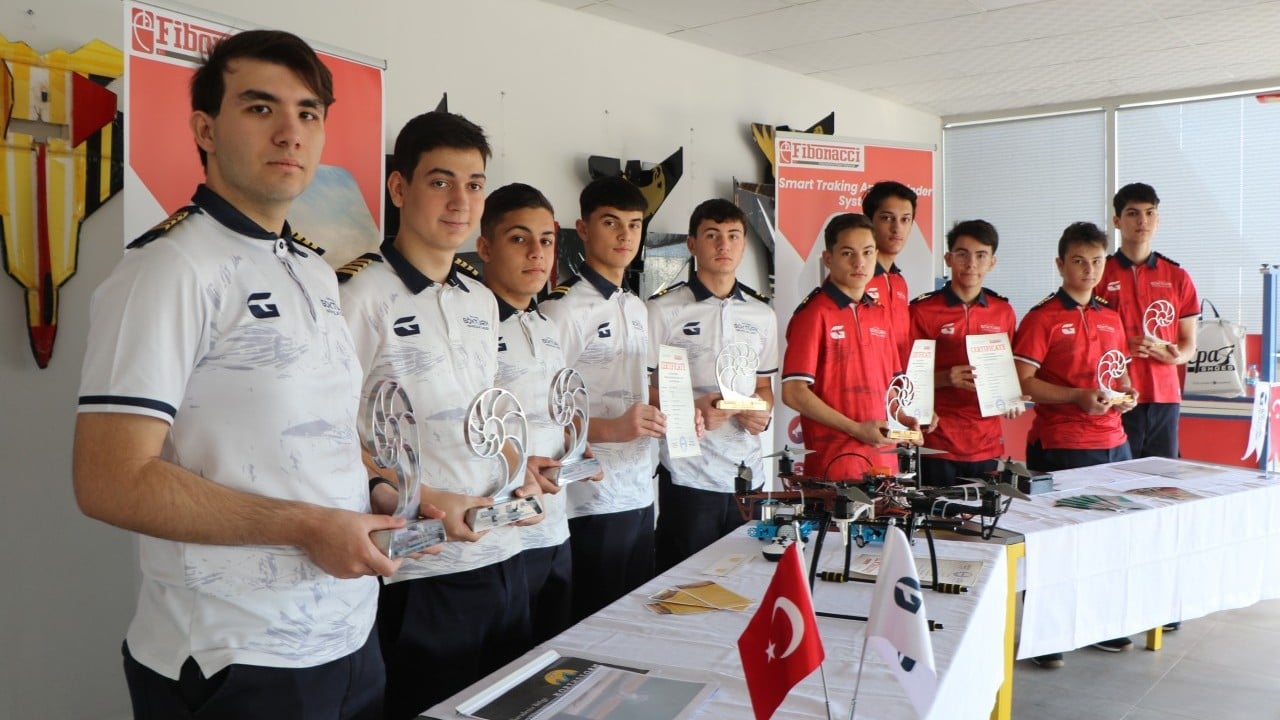 Foto - Liseli Türk öğrencilerden sınırları aşan başarı: İtalya’ya damga vurdular